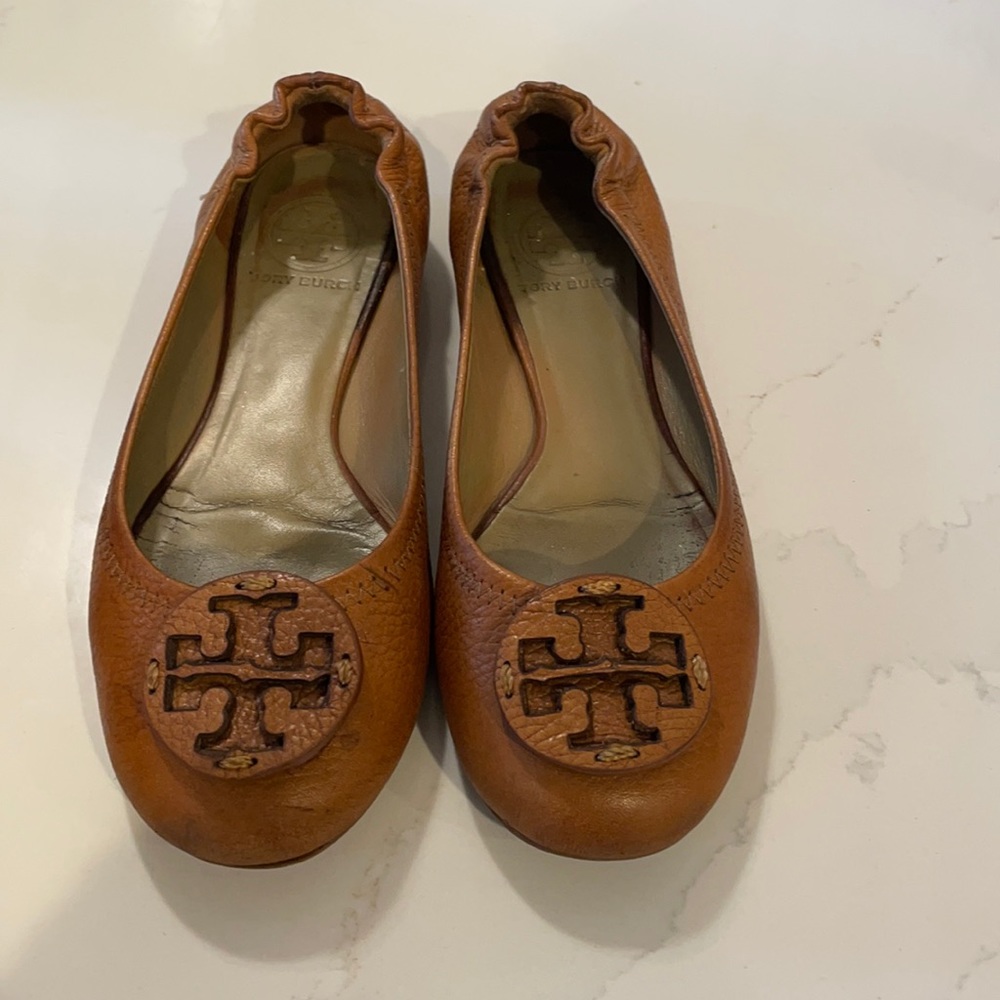 Tory Burch Reva Tumbled Leather Ballerina Flat, Royal Tan| 50008668 | size 6.5